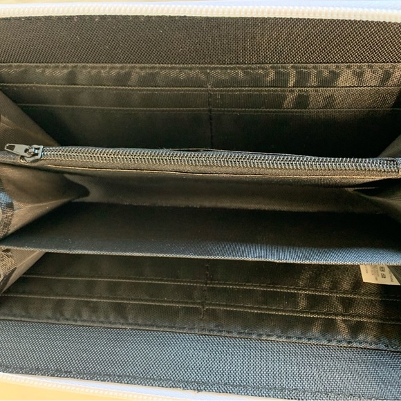 Cactus printed Wallet with Multicolor Design - Picture 3 of 3